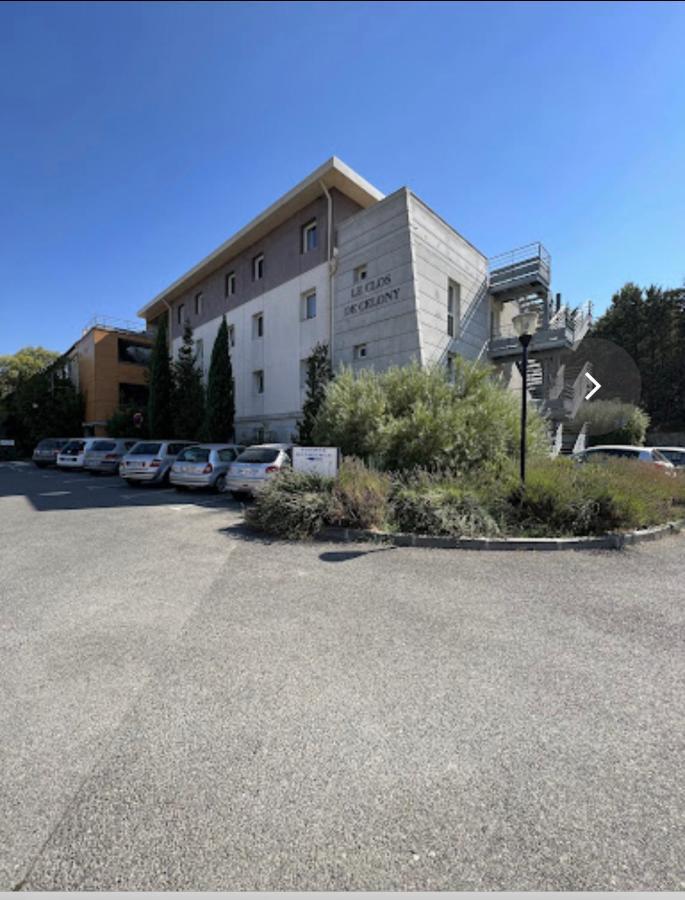 Joli Studio Le Clos D'Aix Avec Grande Terrasse Piscine Et Parking Gratuit 普罗旺斯地区艾克斯 外观 照片