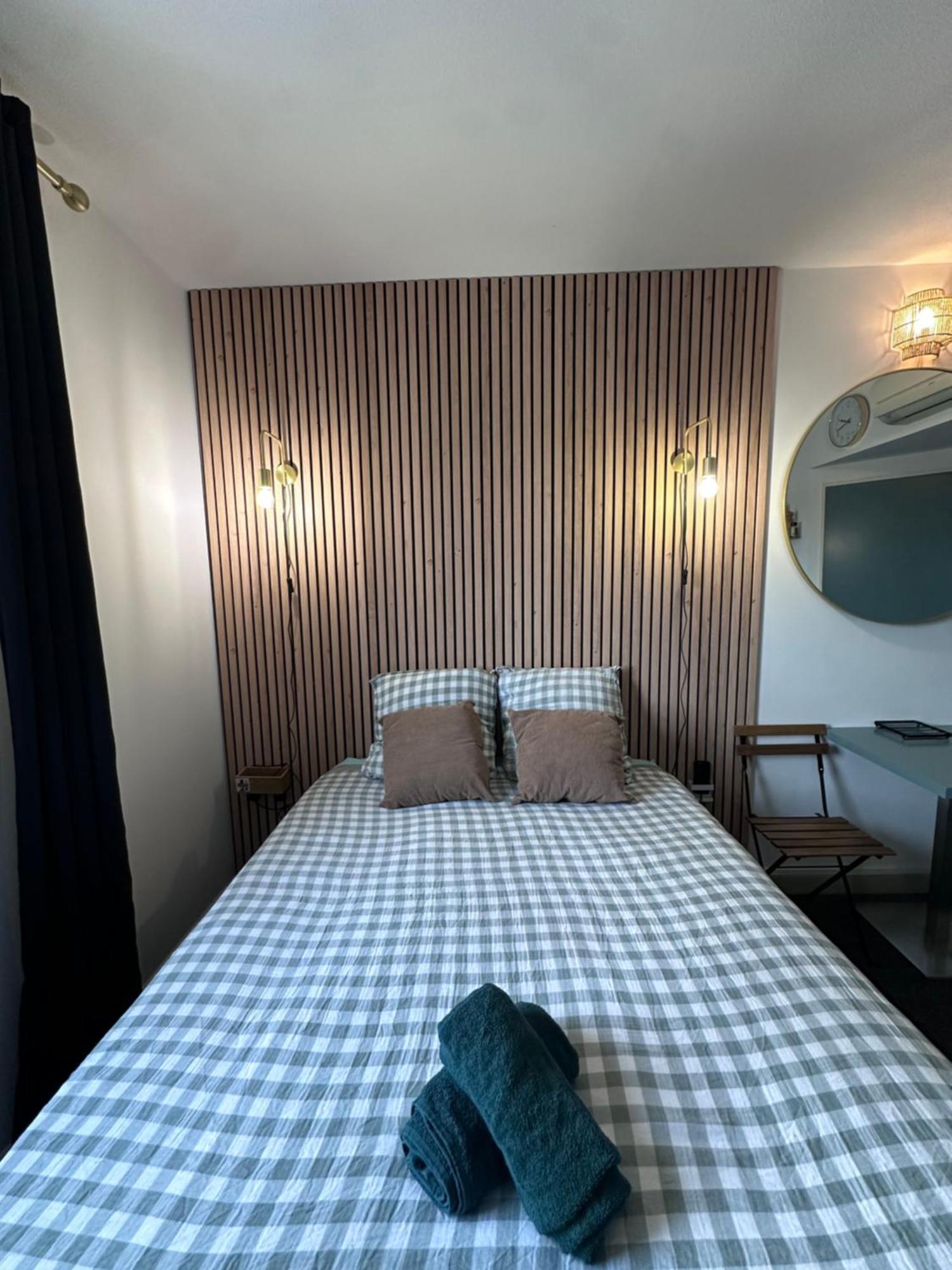 Joli Studio Le Clos D'Aix Avec Grande Terrasse Piscine Et Parking Gratuit 普罗旺斯地区艾克斯 外观 照片